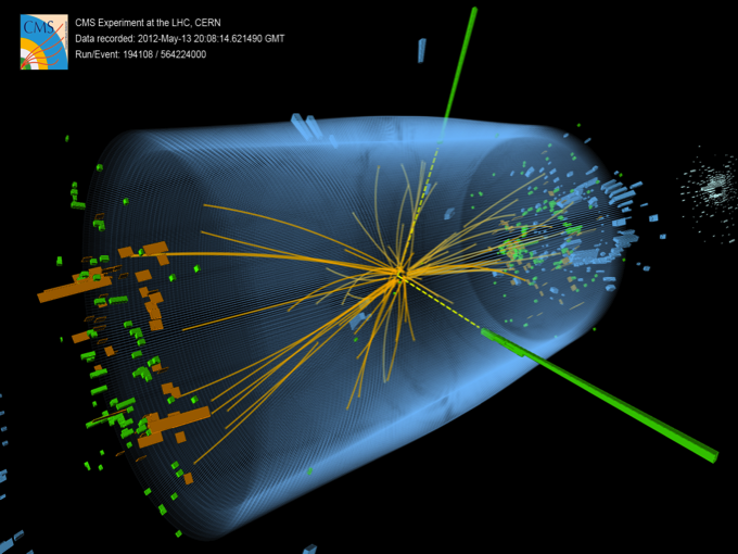 Candidat boson de Higgs se désintégrant en deux photons (traces vertes)