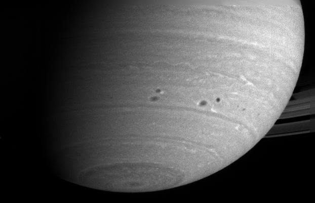 Détail de la surface nuageuse de Saturne